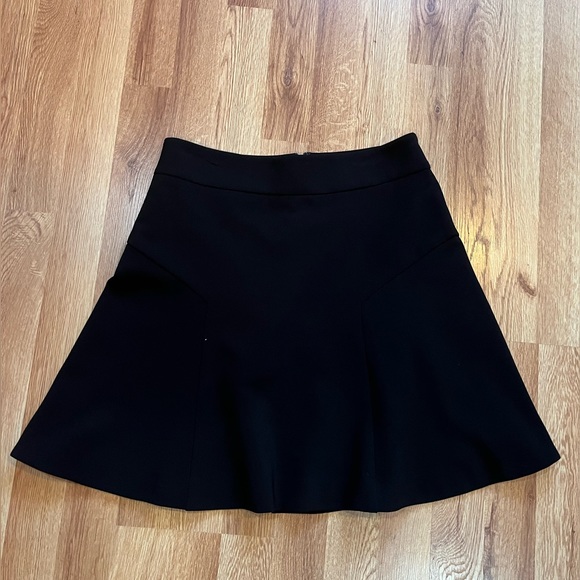 Express Dresses & Skirts - EXPRESS Black skirt. Size 4